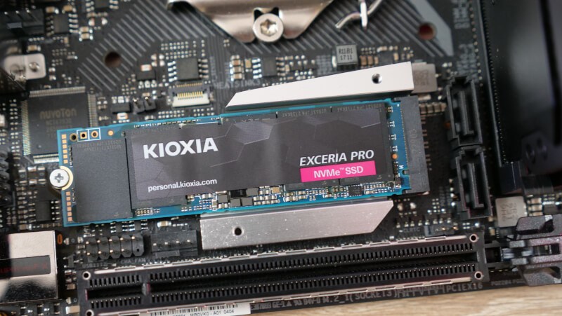 M.2 SSD motherboard KIOXIA
